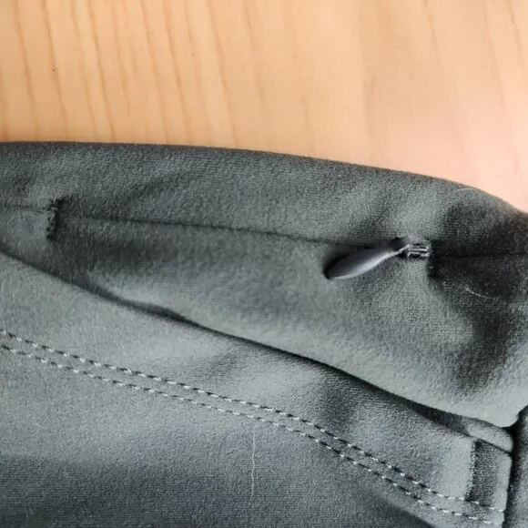 Rachel Zoe Dark Green Midrise Shorts Size L NWT Chic - Picture 12 of 12